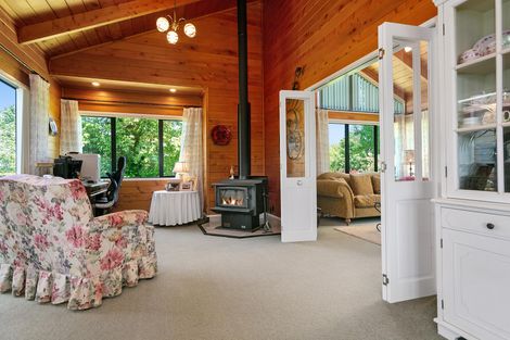 Photo of property in 32 Hetherington Road, Tirau, 3485