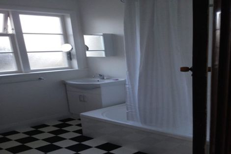 Photo of property in 2/3 Mudie Street, Alicetown, Lower Hutt, 5010