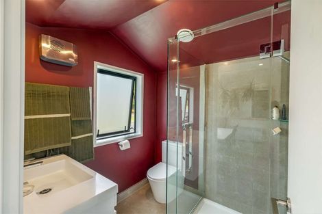 Photo of property in 1/8 Valron Road, Te Atatu South, Auckland, 0602