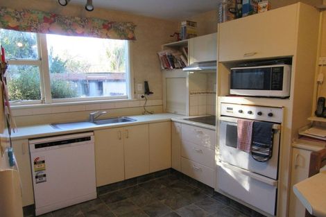 Photo of property in 11 Milnebank Street, Upper Riccarton, Christchurch, 8041