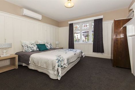 Photo of property in 25 Grassmere Street, Papanui, Christchurch, 8052