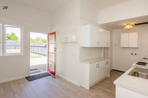 Photo of property in 27 Duke Street, Levin, 5510