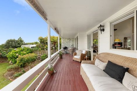 Photo of property in 27 Mcdonnell Street, Omokoroa, 3114
