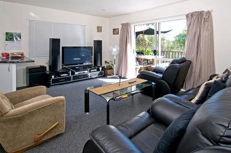 Photo of property in 37 Nevada Avenue, Pakuranga Heights, Auckland, 2010