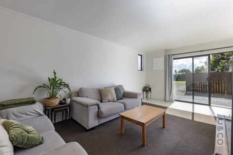 Photo of property in 88 Taupaki Road, Taupaki, 0782