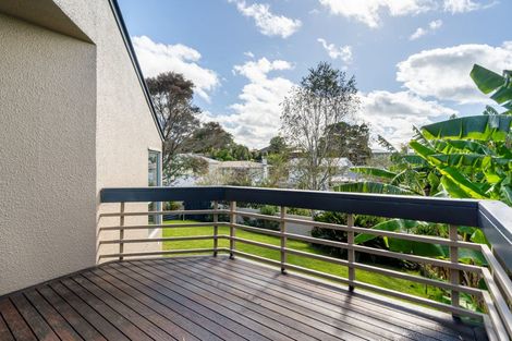Photo of property in 11 Wilmington Place, Forrest Hill, Auckland, 0620