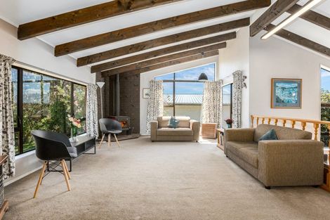 Photo of property in 23 Exploration Way, Whitby, Porirua, 5024