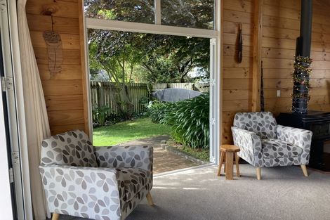Photo of property in 31 Annan Grove, Papakowhai, Porirua, 5024