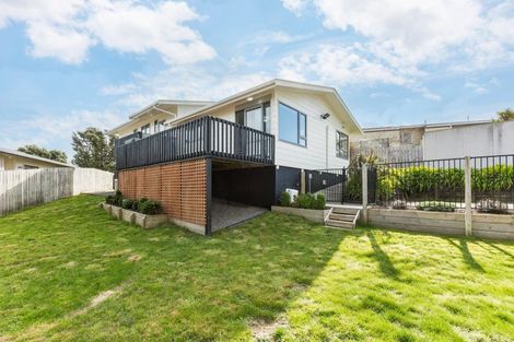 Photo of property in 4 Staysail Place, Whitby, Porirua, 5024