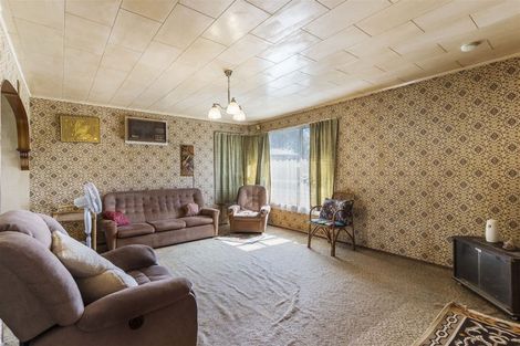 Photo of property in 73 Archmillen Avenue, Pakuranga Heights, Auckland, 2010
