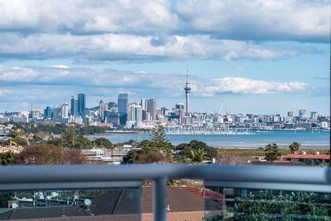 Photo of property in 4/15h Auburn Street, Takapuna, Auckland, 0622