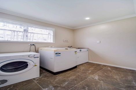 Photo of property in 32 Cargill Street, Papakura, 2110