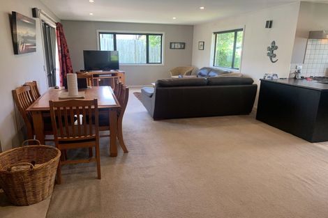 Photo of property in 51 Frye Crescent, Albert Town, Wanaka, 9305