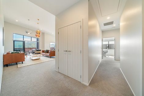 Photo of property in 16 Te Hoiere Street, Aotea, Porirua, 5024