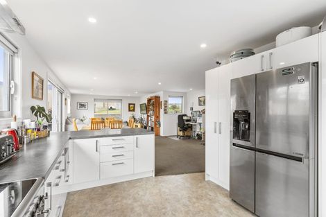 Photo of property in 13 Manatu Close, Whangamata, 3691