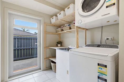 Photo of property in 636 Grenada Street, Papamoa Beach, Papamoa, 3118