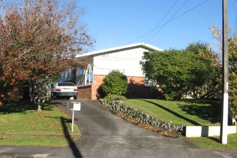 Photo of property in 4 Clendon Place, Manurewa, Auckland, 2102