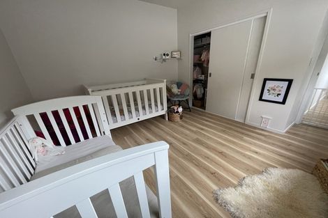 Photo of property in 16 Puriri Road, Pukekohe, 2120