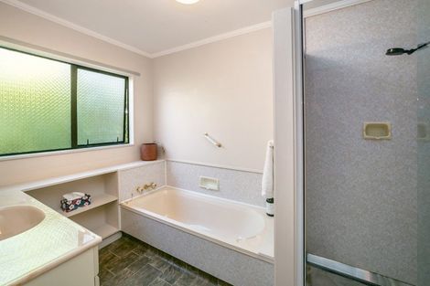 Photo of property in 20a Jellicoe Street, Greytown, 5712