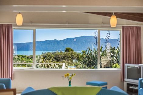 Photo of property in 91 Manly Street, Paraparaumu Beach, Paraparaumu, 5032