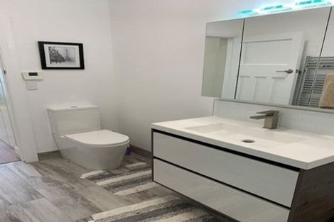 Photo of property in 23 Hay Street, Oriental Bay, Wellington, 6011