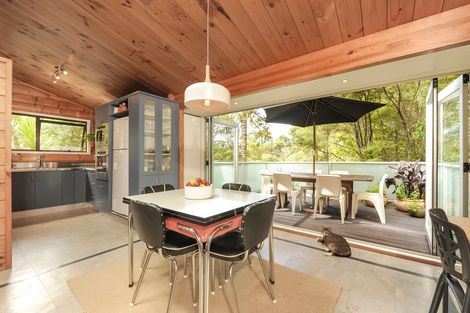 Photo of property in 66 Shetland Street, Glen Eden, Auckland, 0602