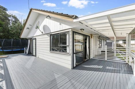 Photo of property in 81 Santiago Crescent, Unsworth Heights, Auckland, 0632