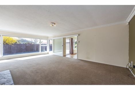 Photo of property in 174 Centaurus Road, Saint Martins, Christchurch, 8022