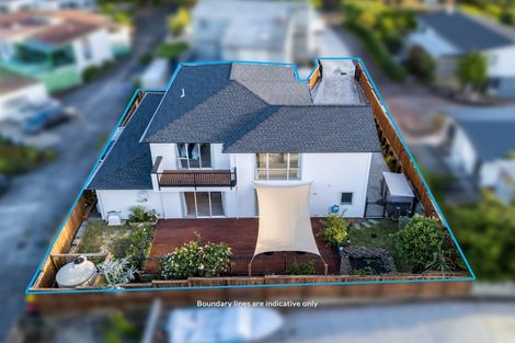 Photo of property in 38a Pokapu Street, Titirangi, Auckland, 0600