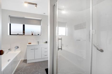 Photo of property in 20 Briarmont Street, Avondale, Christchurch, 8061