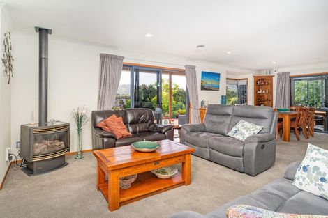Photo of property in 15 Martin Place, Cooks Beach, Whitianga, 3591