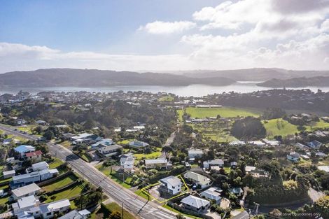 Photo of property in 34 Main Road, Raglan, 3225