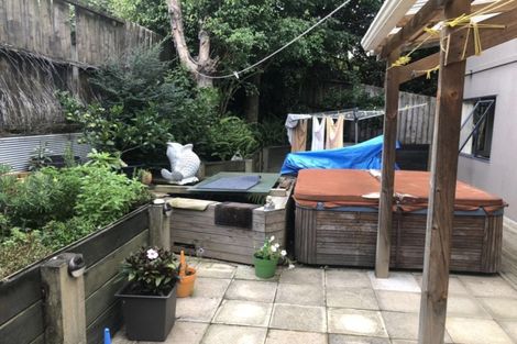 Photo of property in 125c Colwill Road, Massey, Auckland, 0614