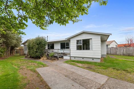 Photo of property in 53 Kawaha Point Road, Kawaha Point, Rotorua, 3010