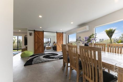 Photo of property in 166 Rimmer Road, Helensville, 0875