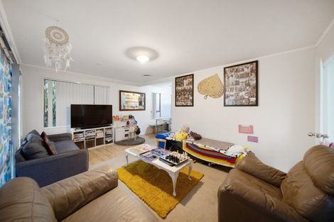 Photo of property in 4 Romilly Court, Papakura, 2110