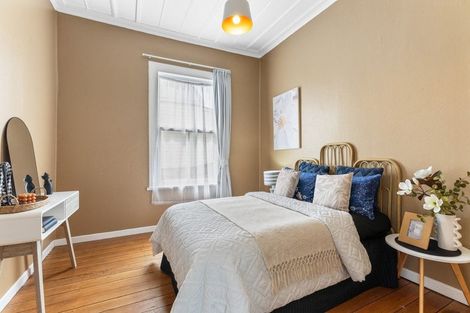 Photo of property in 18 Tay Street, Whanganui, 4500