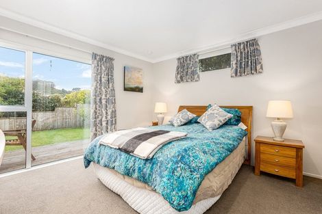 Photo of property in 154 Kahu Road, Paremata, Porirua, 5024