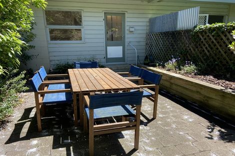Photo of property in 23f4 Collins Avenue, Tawa, Wellington, 5028