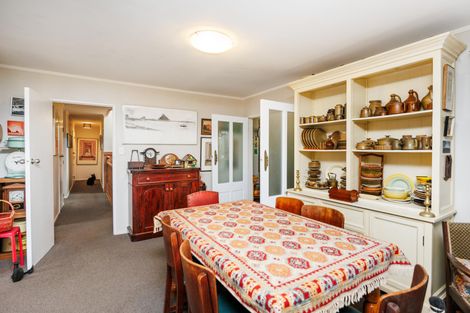 Photo of property in 570 Featherston Street, Roslyn, Palmerston North, 4414