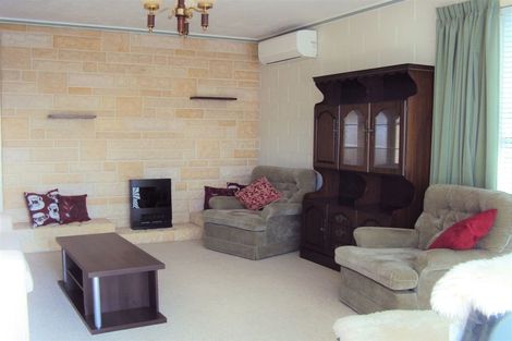 Photo of property in 122 Effingham Street, North New Brighton, Christchurch, 8083