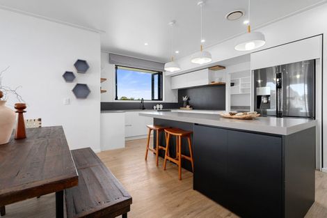 Photo of property in 2 Moemoea Place, Cambridge, 3434