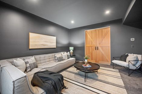 Photo of property in 9 Ridgelea Road, Long Bay, 0792