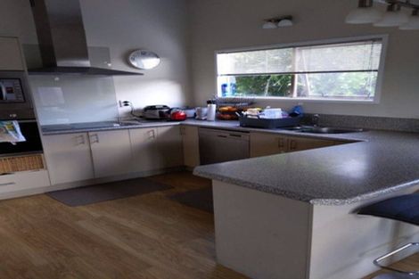 Photo of property in 6 Longwood Place, Forrest Hill, Auckland, 0620