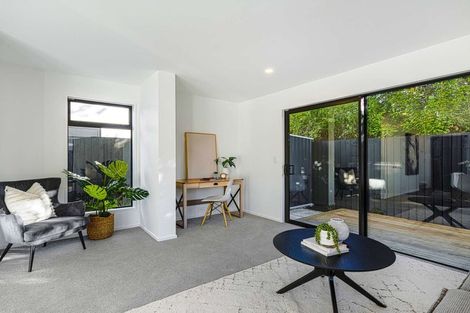 Photo of property in 2/10 Brockworth Place, Riccarton, Christchurch, 8011