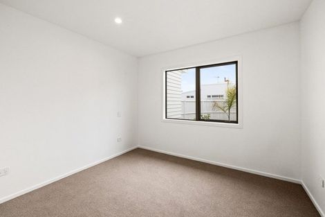 Photo of property in 102 Auckland Road, Greenmeadows, Napier, 4112