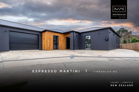 Photo of property in 2 Nikau Lane, Timberlea, Upper Hutt, 5018