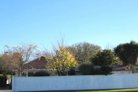 Photo of property in 399a Main North Road, Redwood, Christchurch, 8051