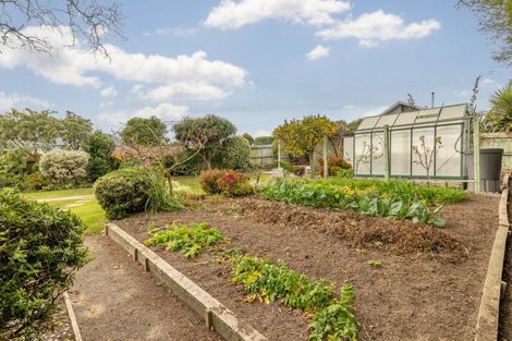 Photo of property in 43 James Drive, Diamond Harbour,  8971