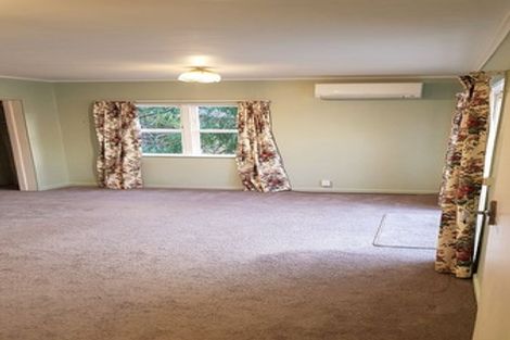 Photo of property in 38a Sunnynook Road, Sunnynook, Auckland, 0620